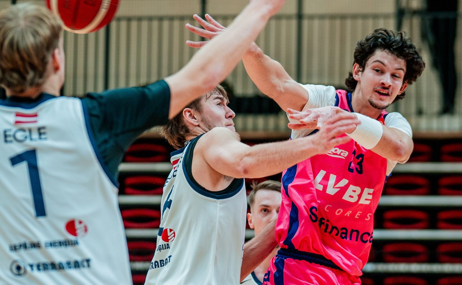Latvijas basketbola Užavas kauss: “Zeļļi” atspēlējas Liepājā, augstskolu duelī uzvar RSU/”VEF Rīga”